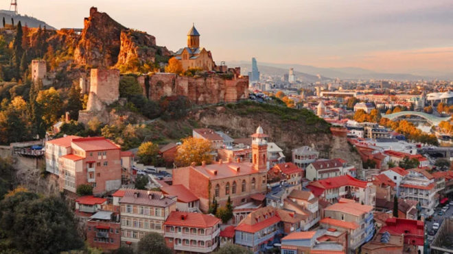 Delegação de Lisboa organiza viagem entre Geórgia e Arménia