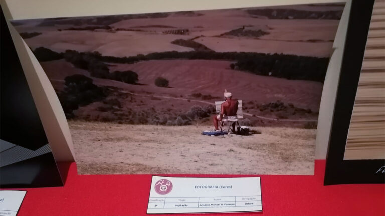 Fotografia Cor: António Fonseca, 5º lugar, com “Inspiração”.