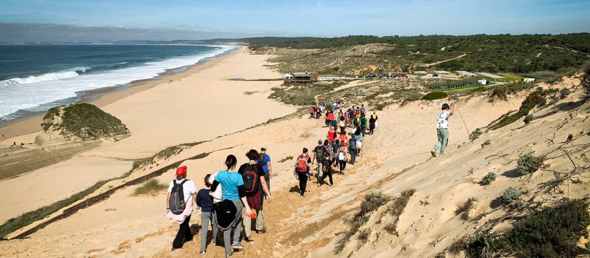 Passeio Pedestre da Lagoa de Albufeira com 70 caminhantes