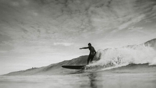 Aulas de Surf e Bodyboard na Mar Surf School, com descontos